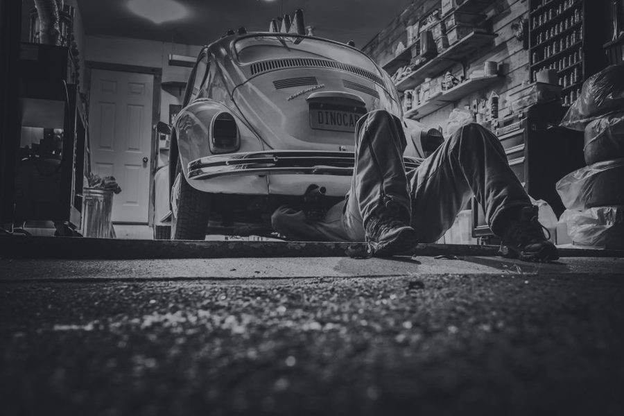 Garages & service